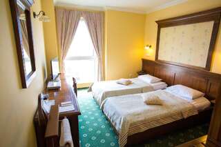 Отель Hotel Casa De La Rosa Тимишоара Двухместный номер с 1 кроватью или 2 отдельными кроватями-6